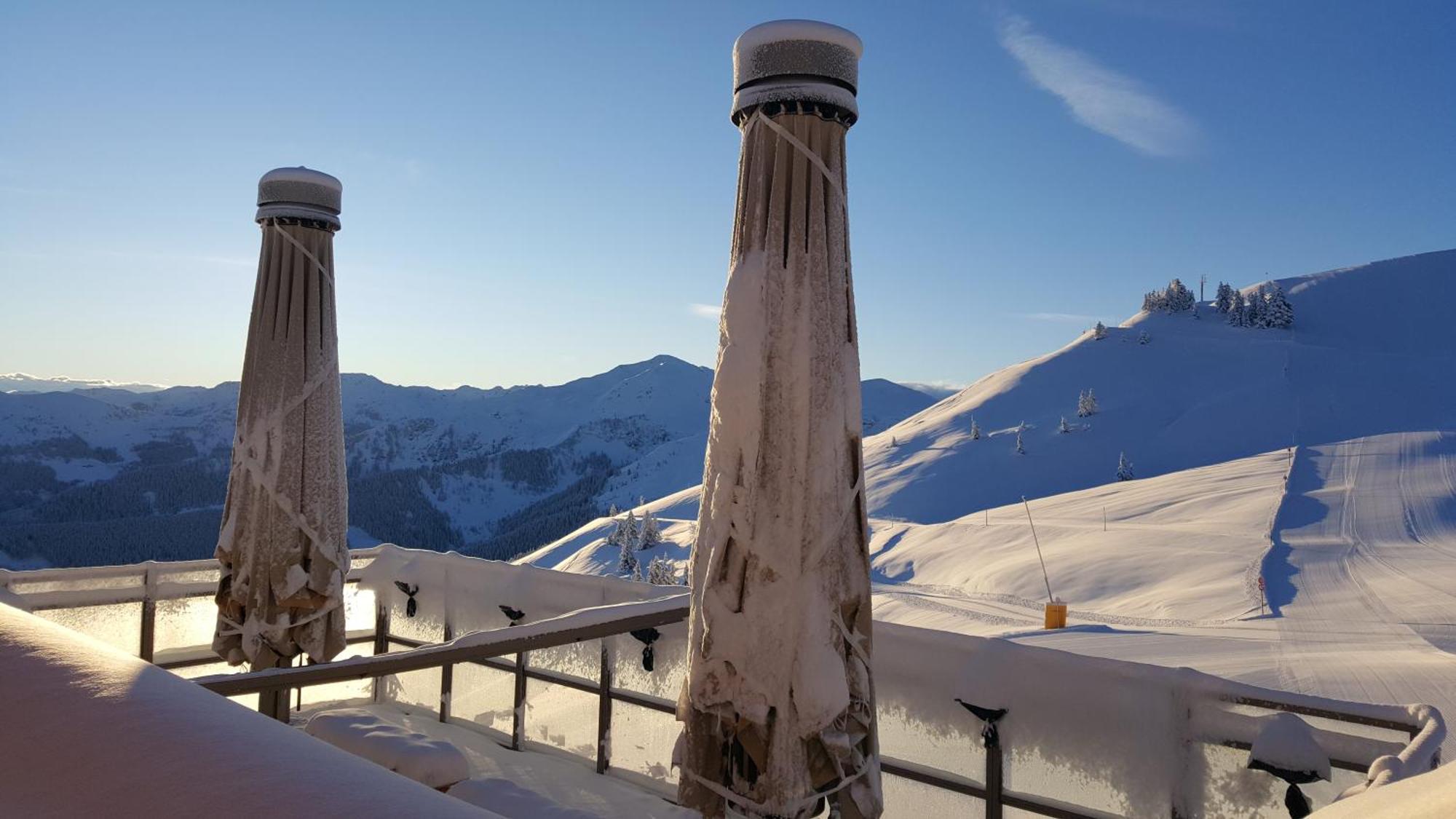 Berggasthof Schatzbergalm Thierbach 外观 照片